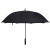 もじの傘が長柄の大きな傘を持っています。ゴルフの广告です。傘は日焼け止めの傘です。